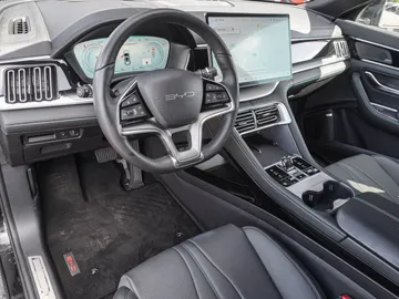 Car image 25
