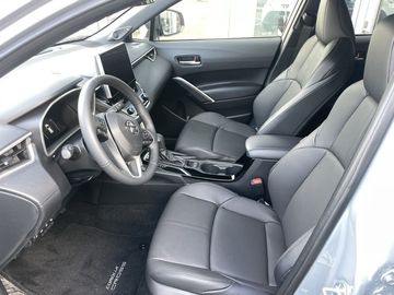 Car image 15