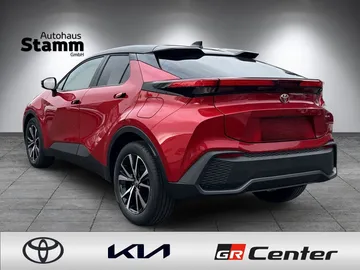Car image 4