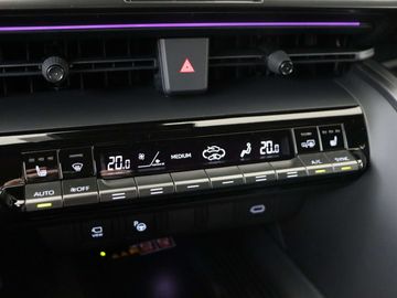 Car image 35