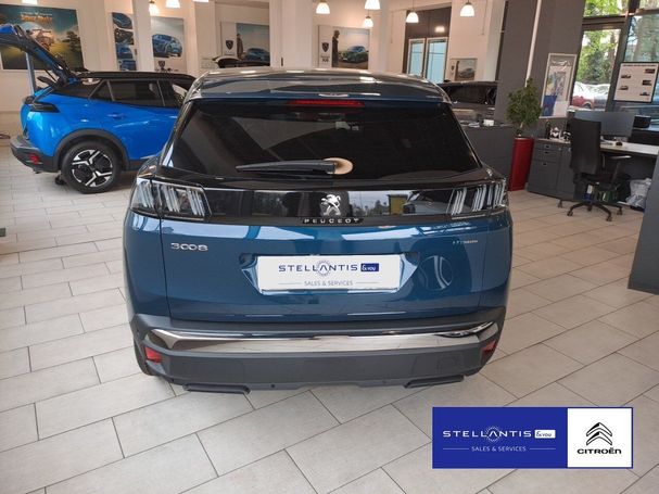 Peugeot 3008 Hybrid e-EAT8 165 kW image number 3