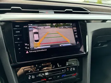 Car image 29