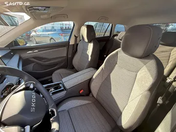 Car image 34