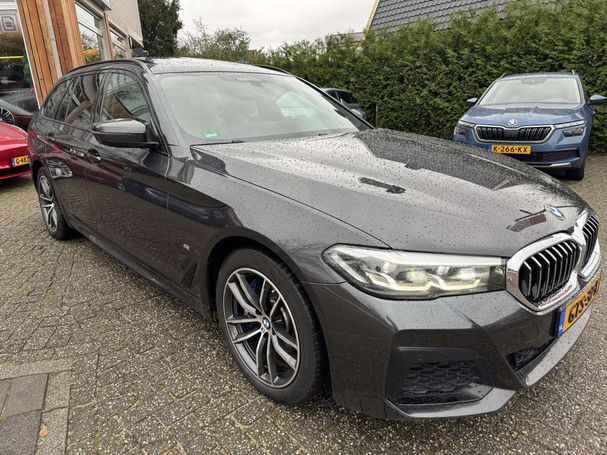 BMW 530 Touring 215 kW image number 17