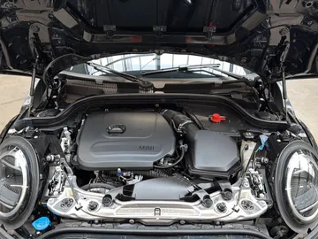 Car image 29