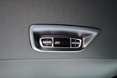 Car image 41