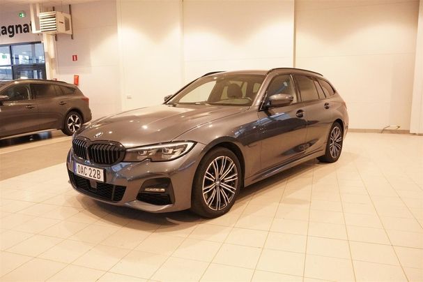 BMW 330 Touring 185 kW image number 1