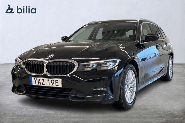 BMW 320d Touring xDrive 141 kW image number 1