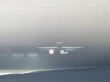 Car image 32