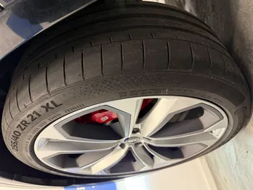 Car image 48