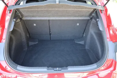 Car image 35