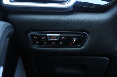 Car image 37