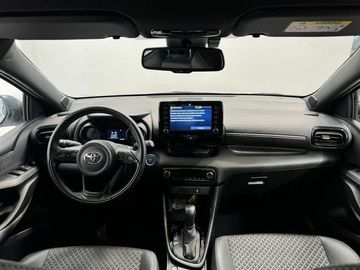 Car image 8