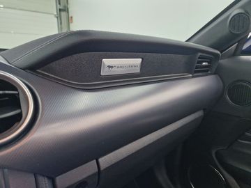 Car image 37