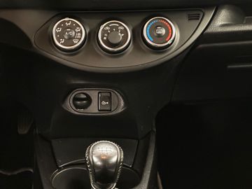 Car image 28