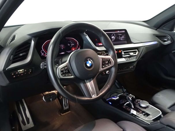 BMW 118i 100 kW image number 9