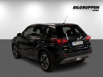 Car image 5