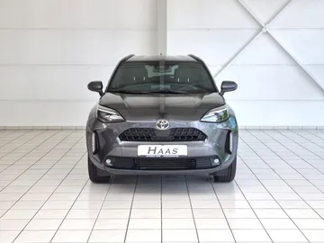Car image 4