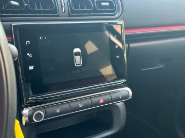 Car image 24