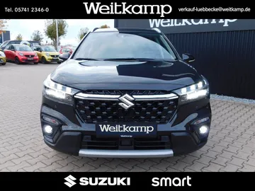 Car image 3