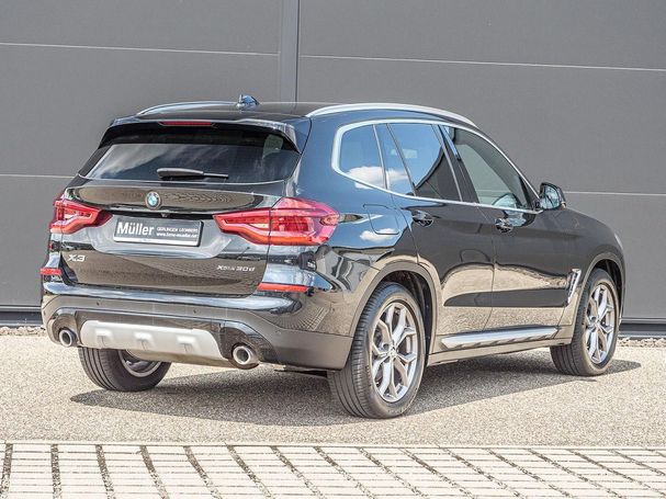 BMW X3 xDrive30d xLine 195 kW image number 2