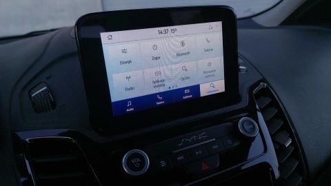 Car image 30