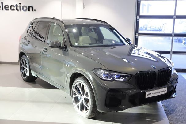 BMW X5 45e xDrive 294 kW image number 2