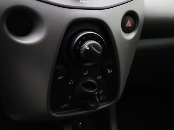 Peugeot 108 VTI Active 53 kW image number 23