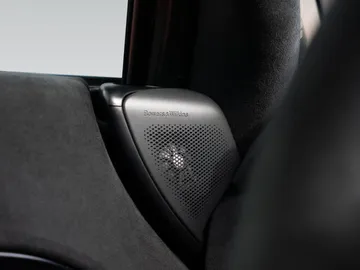Car image 33