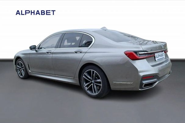 BMW 740 xDrive 250 kW image number 3