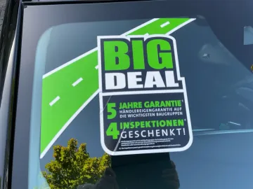 Car image 30