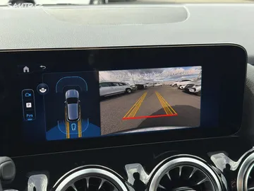 Car image 38