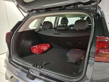 Car image 33