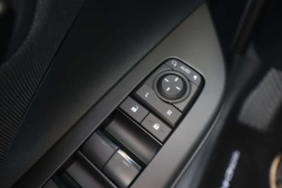 Car image 36