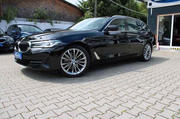 BMW 540d Touring xDrive 250 kW image number 1