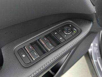 Car image 31