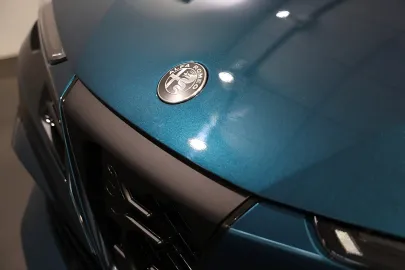 Car image 35