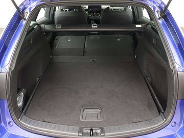 Car image 37