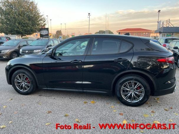 Alfa Romeo Stelvio 2.2 Diesel AT8 118 kW image number 12