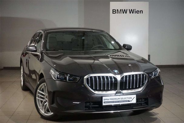 BMW 520d xDrive 145 kW image number 1