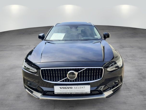 Volvo V90 Cross Country AWD Pro B4 145 kW image number 3