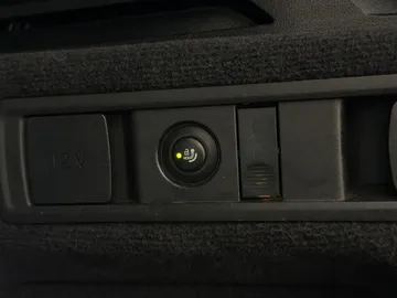 Car image 38