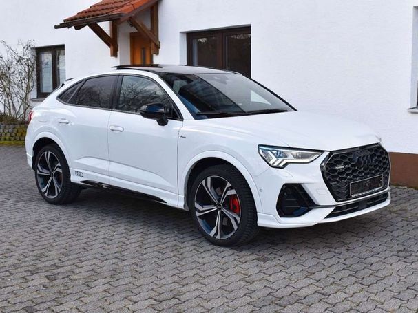 Audi Q3 40 TFSI S-line 140 kW image number 3