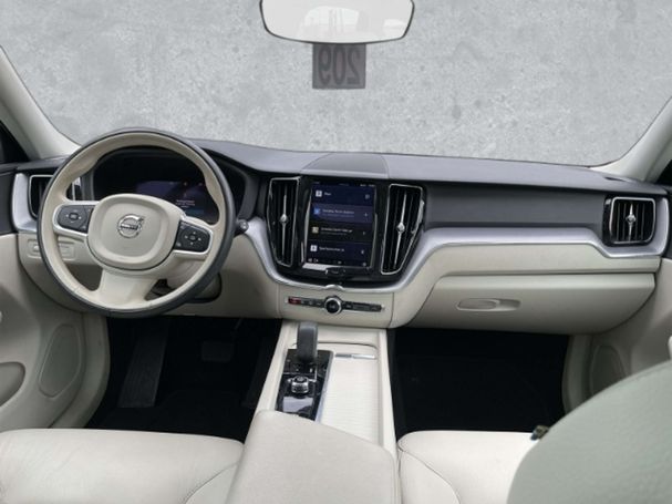 Volvo XC60 B4 Momentum Pro 145 kW image number 4