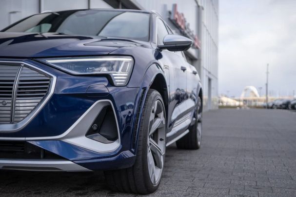 Audi e-tron 370 kW image number 6