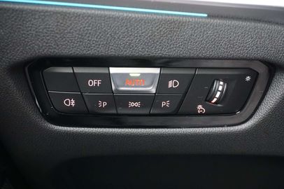 Car image 37