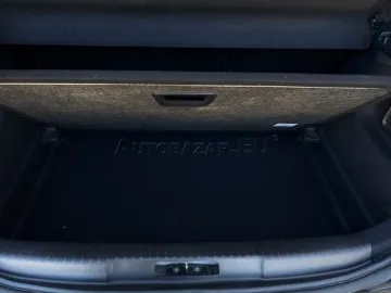 Car image 34