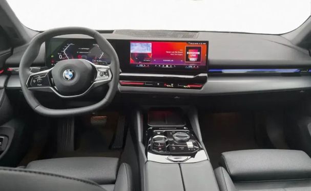 BMW 520i 135 kW image number 14