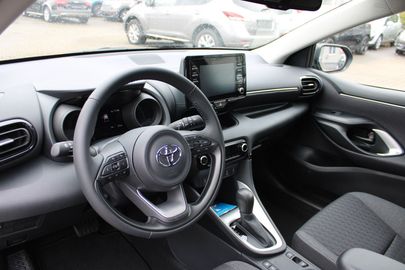 Car image 10