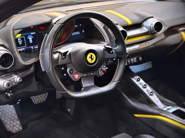 Ferrari 812 Superfast 588 kW image number 9